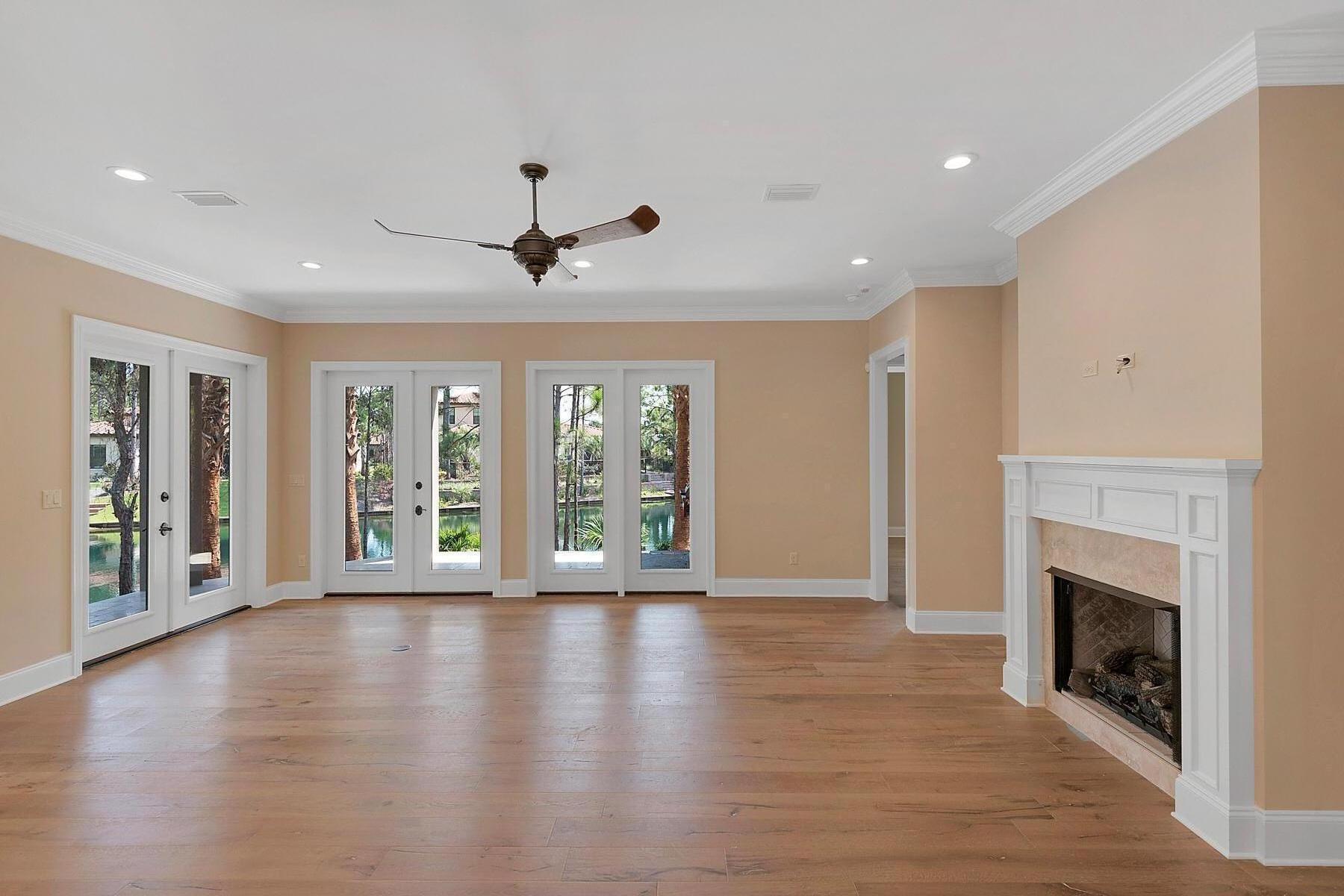 DEL MAR AT SANDESTIN - Residential