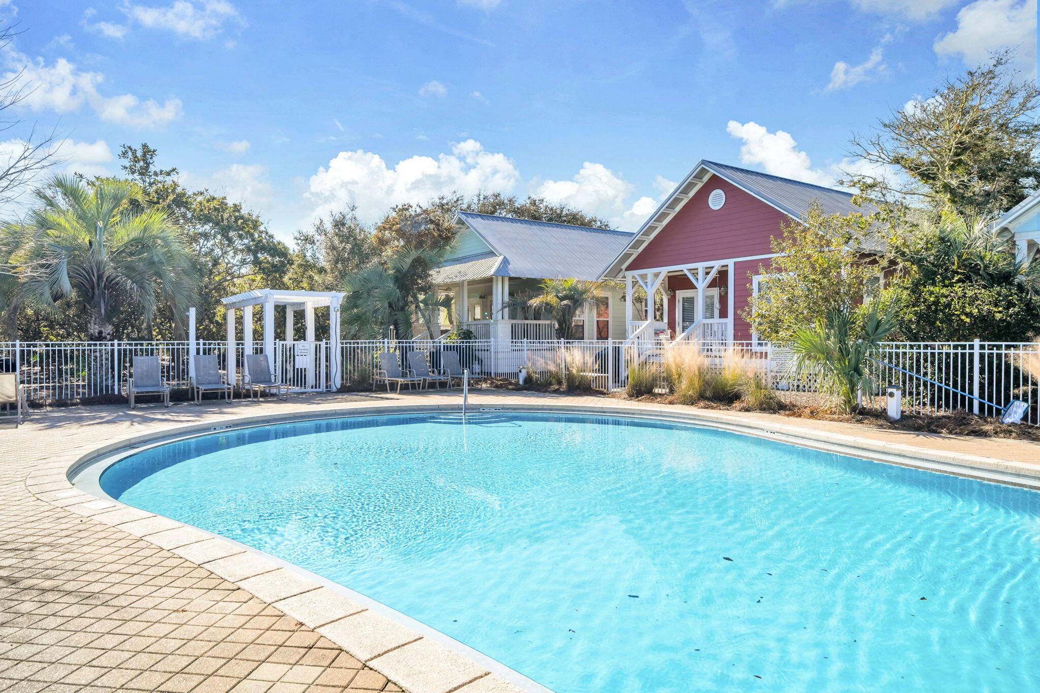 COTTAGES AT CAMP CREEK - Residential