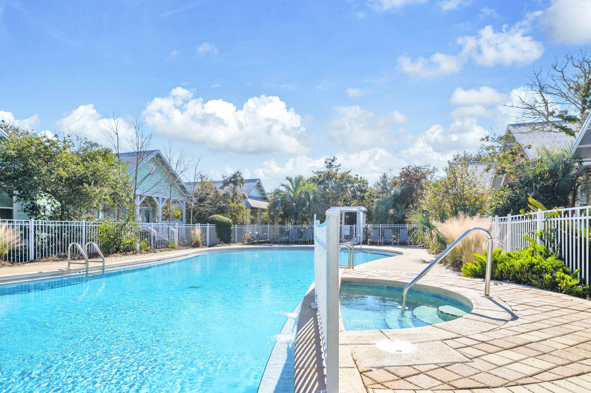 COTTAGES AT CAMP CREEK - Residential