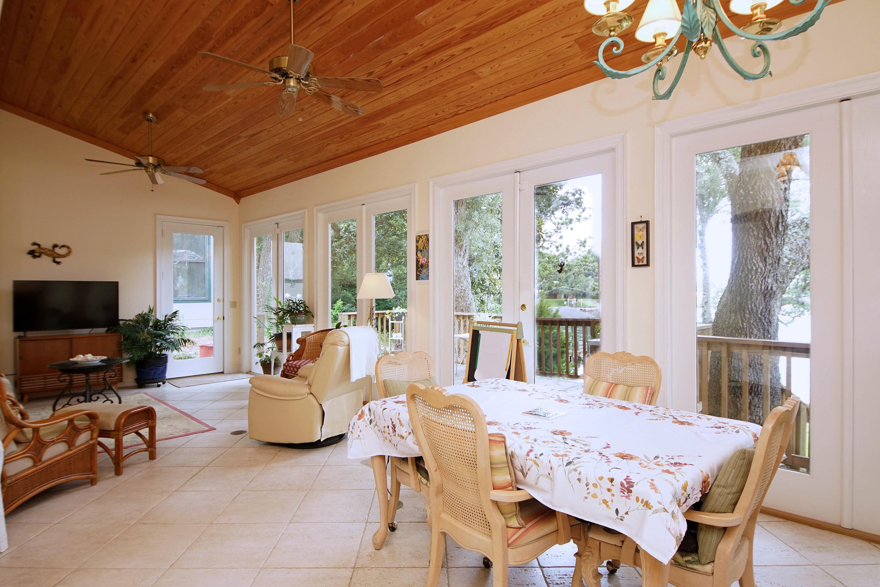 AZALEA SHORES - Residential