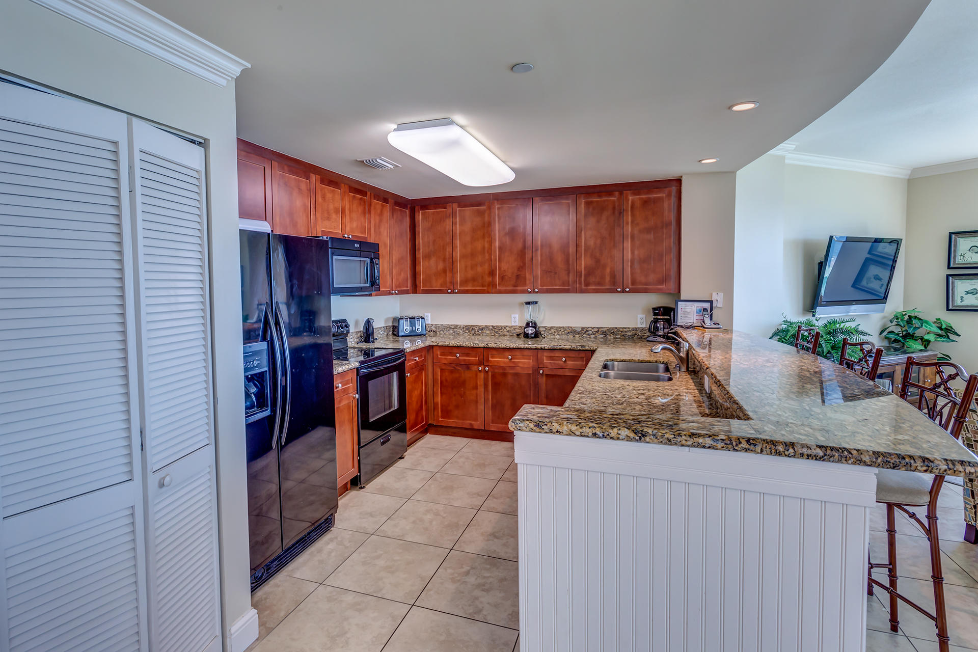 AQUA BEACHSIDE RESORT - Residential