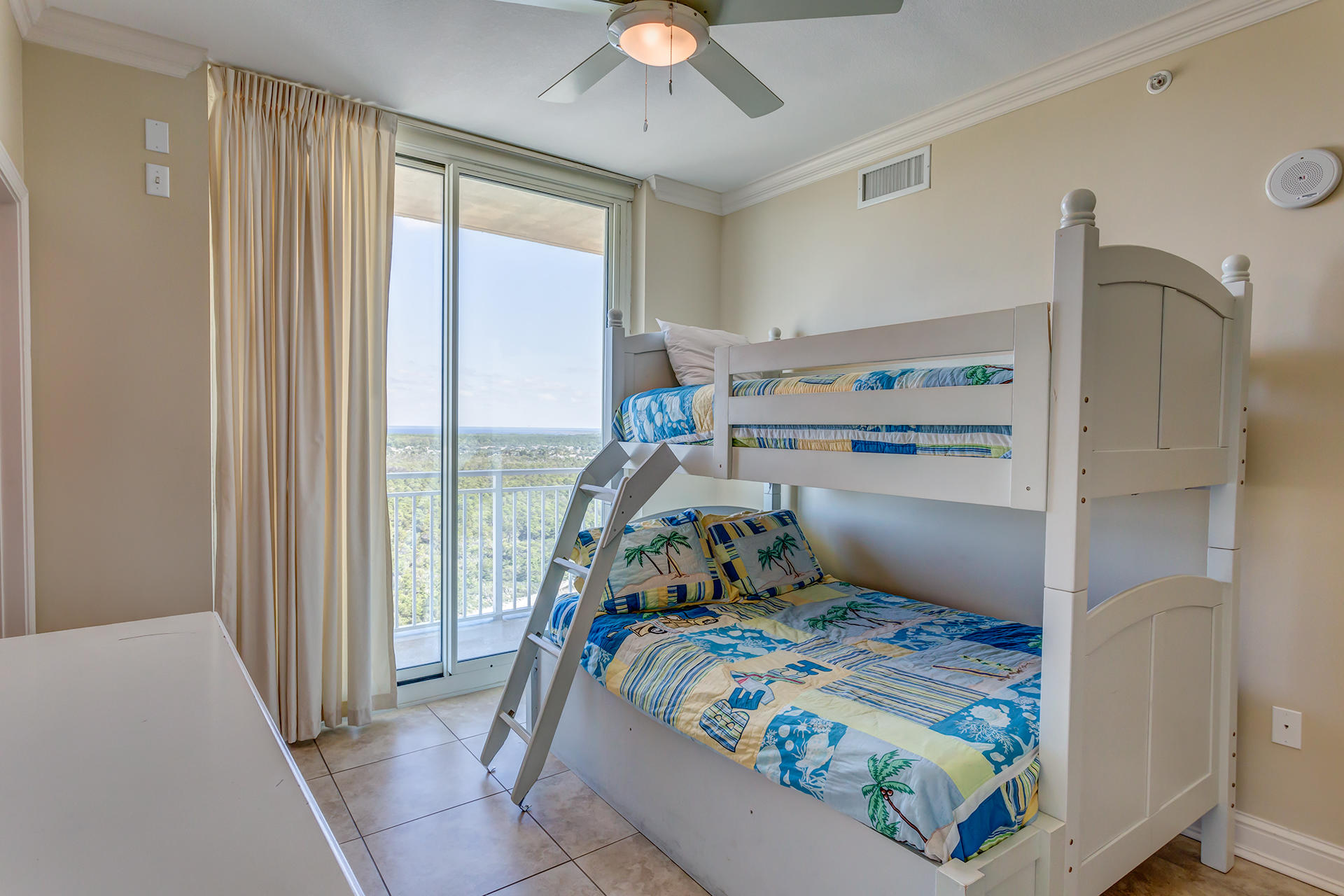 AQUA BEACHSIDE RESORT - Residential