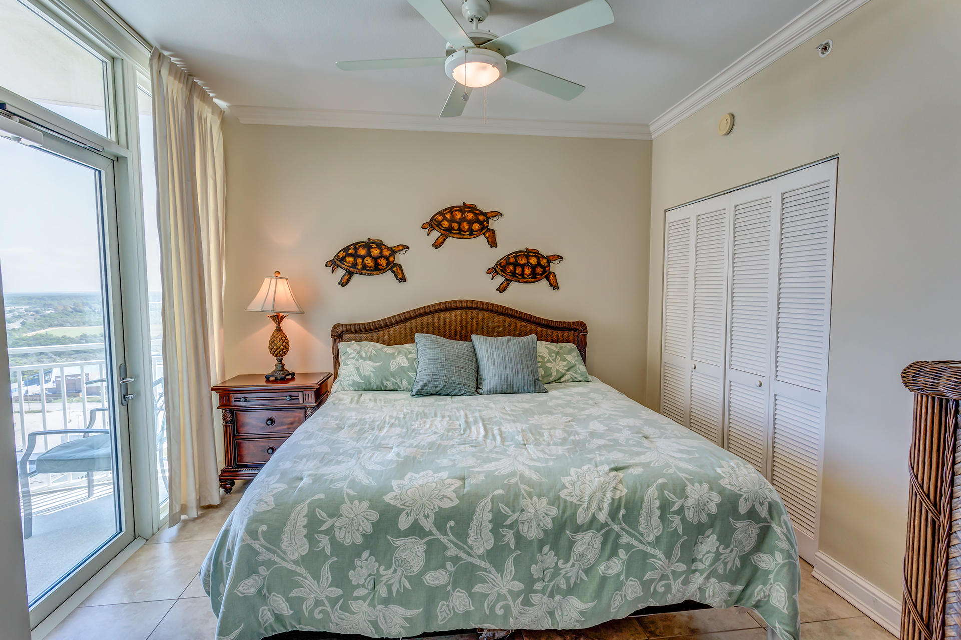 AQUA BEACHSIDE RESORT - Residential