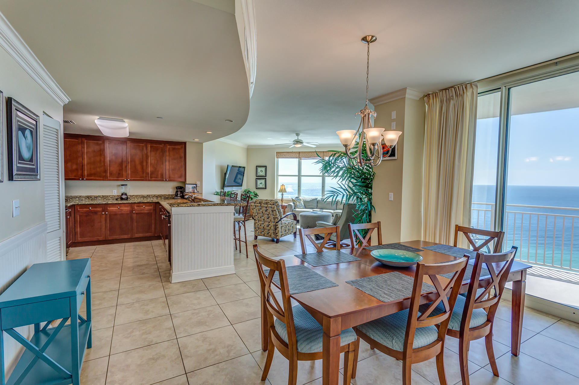 AQUA BEACHSIDE RESORT - Residential