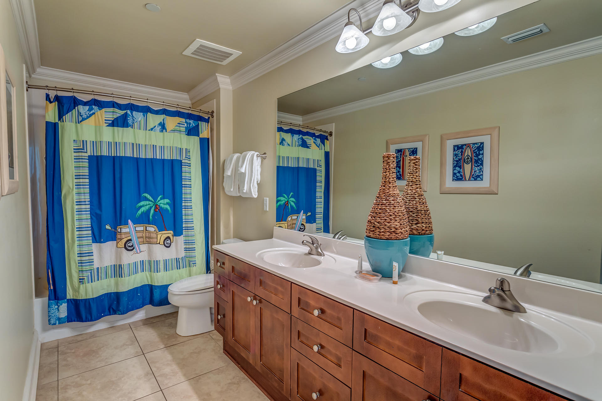 AQUA BEACHSIDE RESORT - Residential