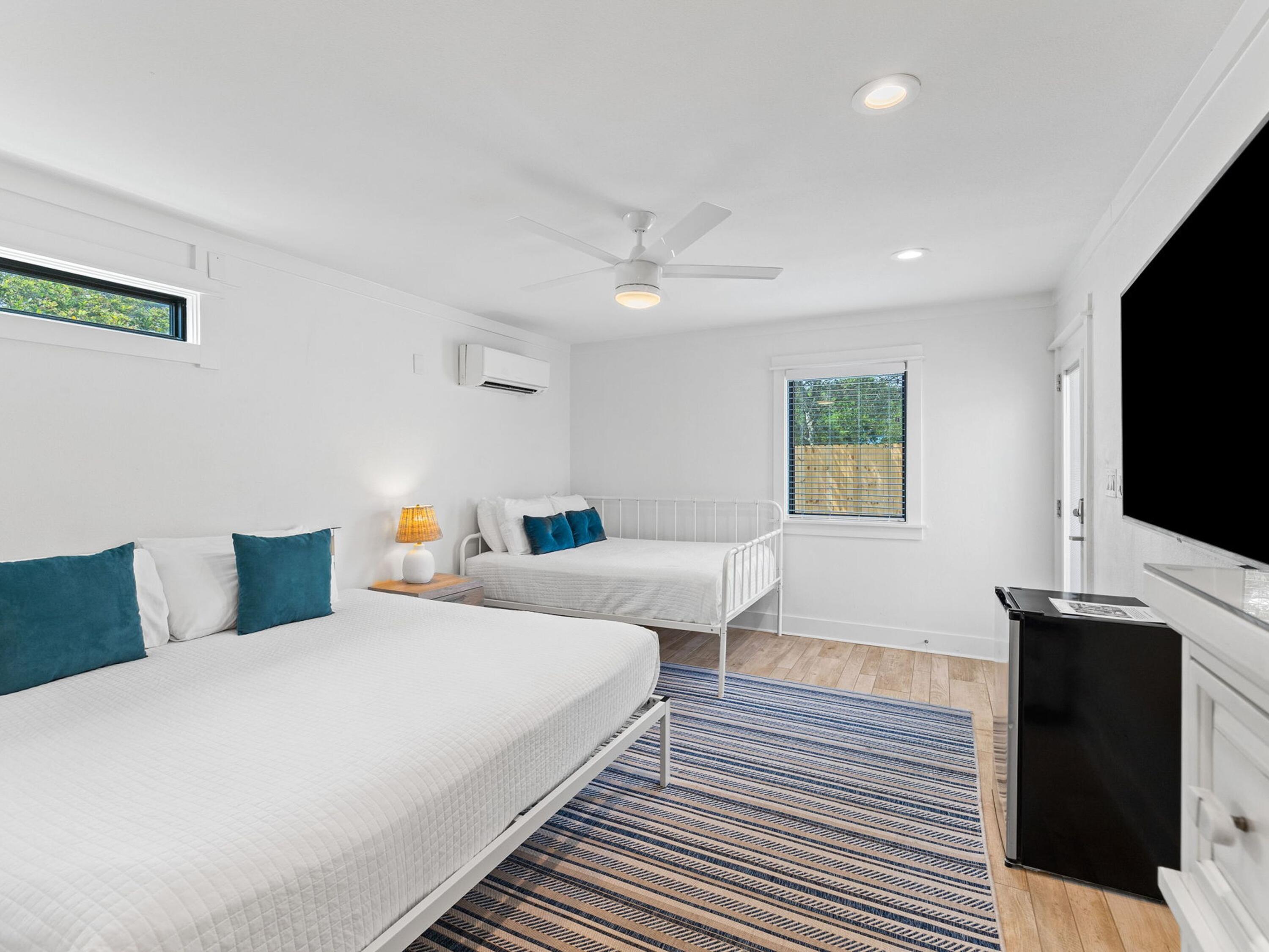 CRYSTAL BEACH - Residential