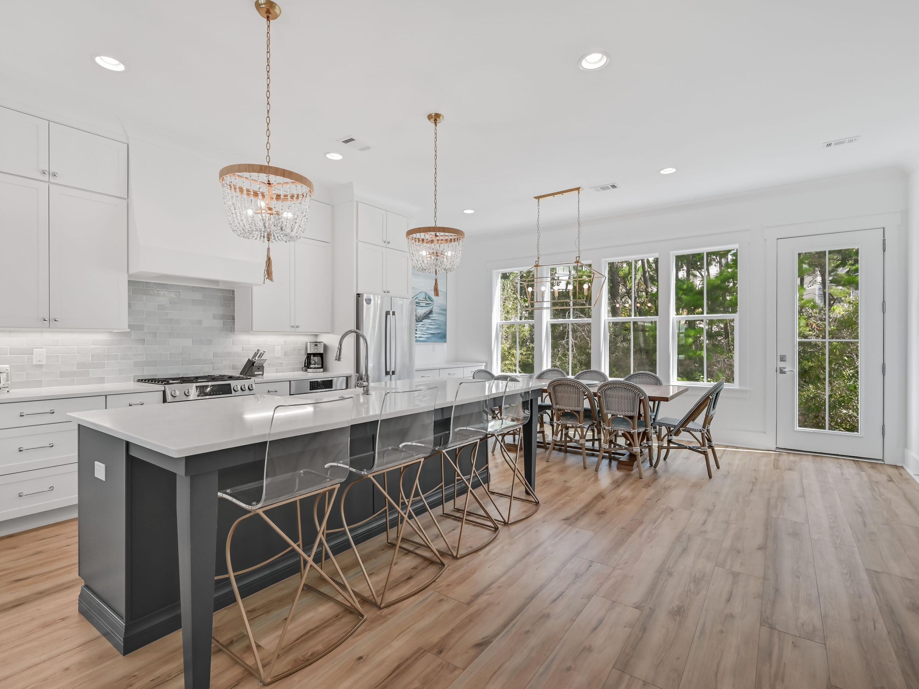 LAKESIDE AT BLUE MOUNTAIN BEACH - Residential