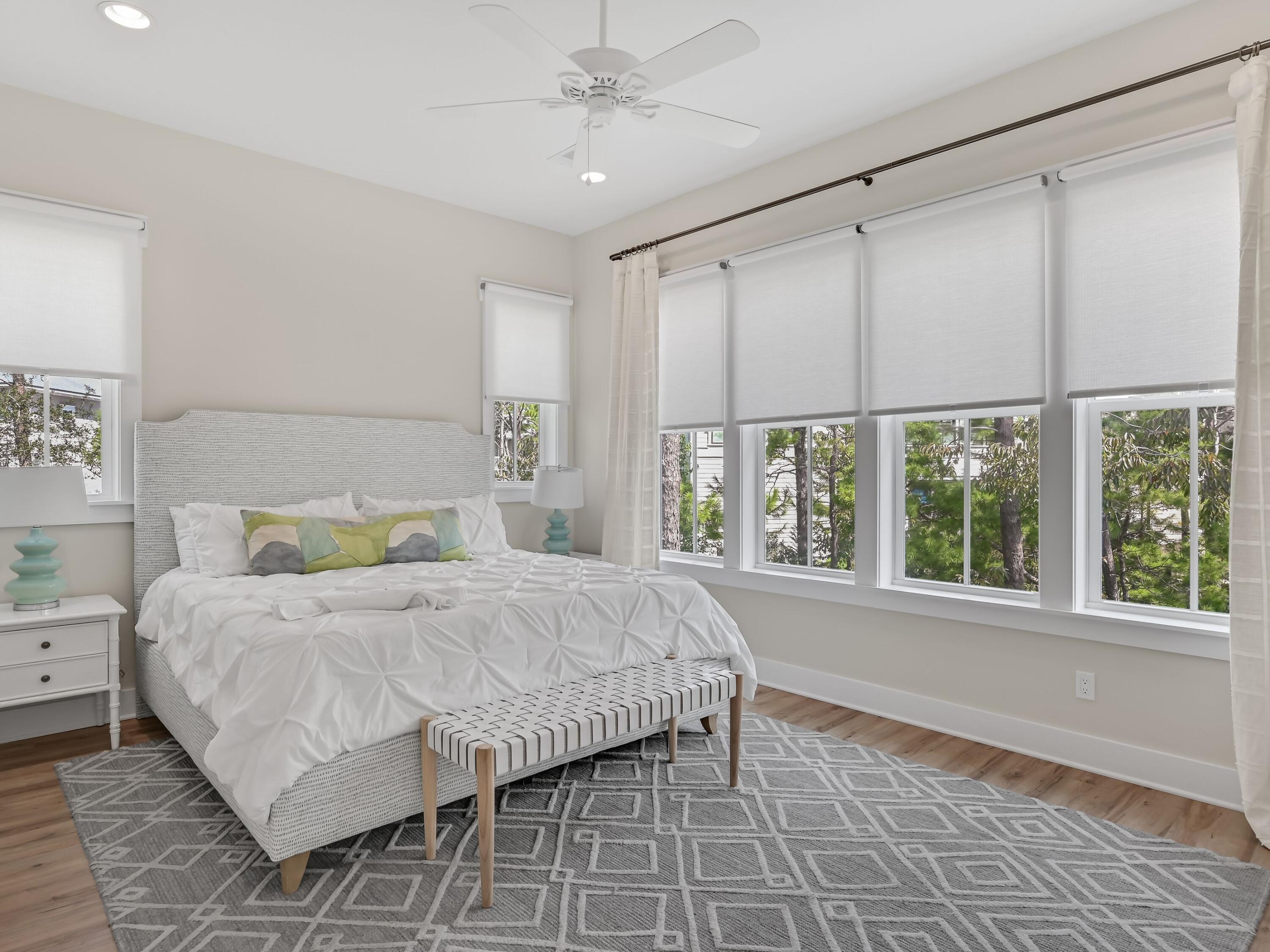 LAKESIDE AT BLUE MOUNTAIN BEACH - Residential