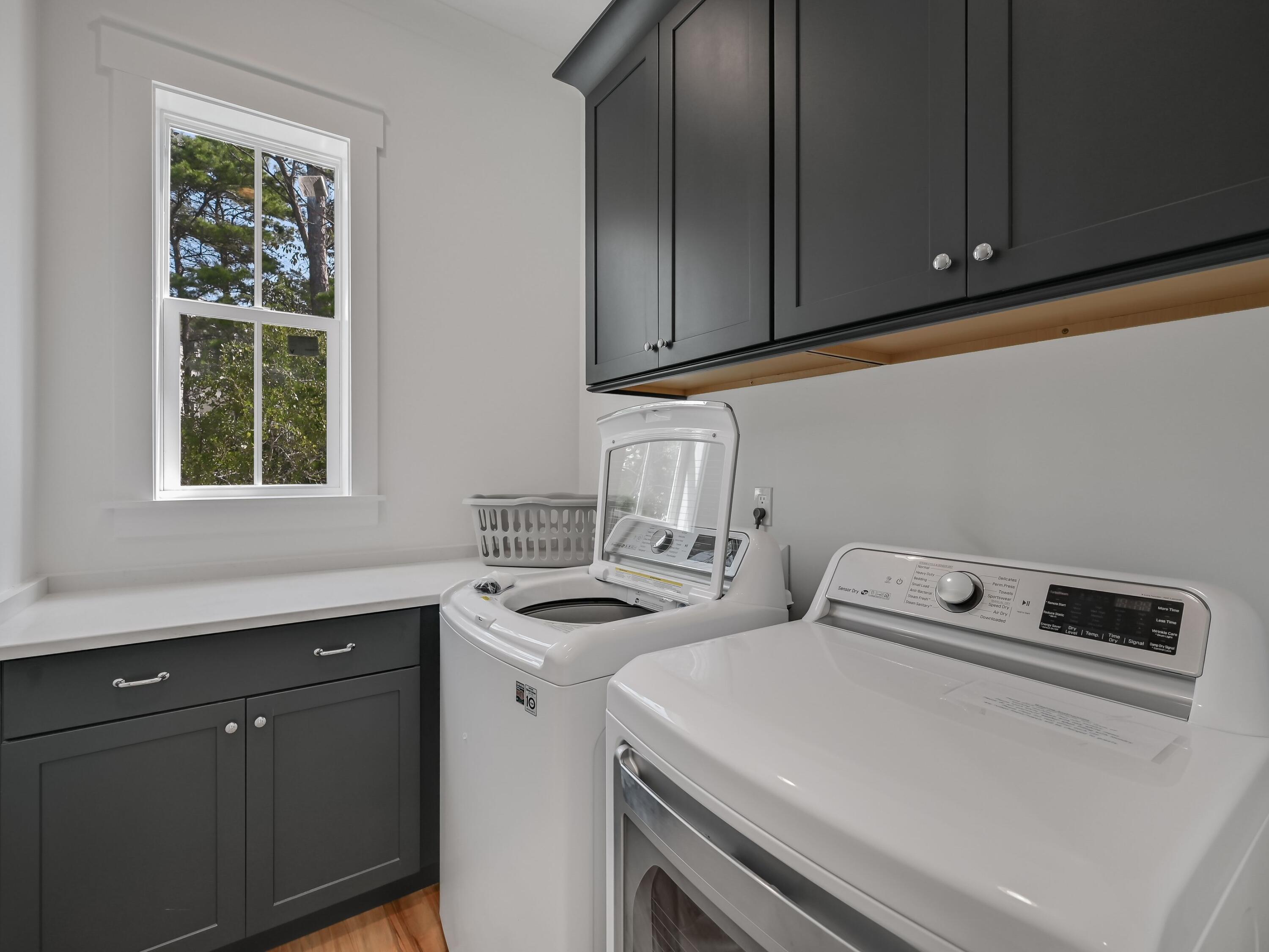 LAKESIDE AT BLUE MOUNTAIN BEACH - Residential