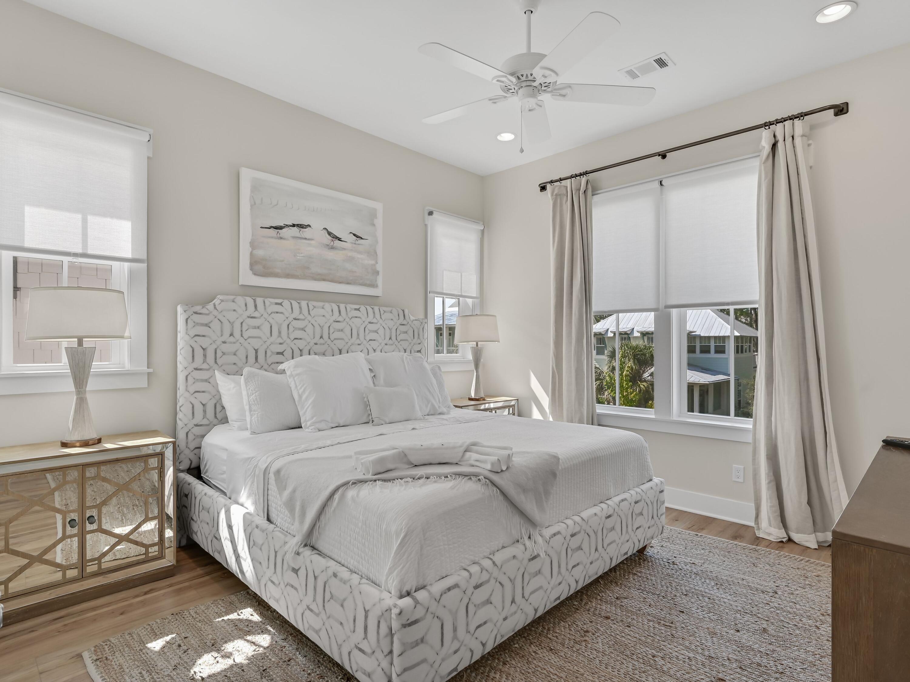 LAKESIDE AT BLUE MOUNTAIN BEACH - Residential