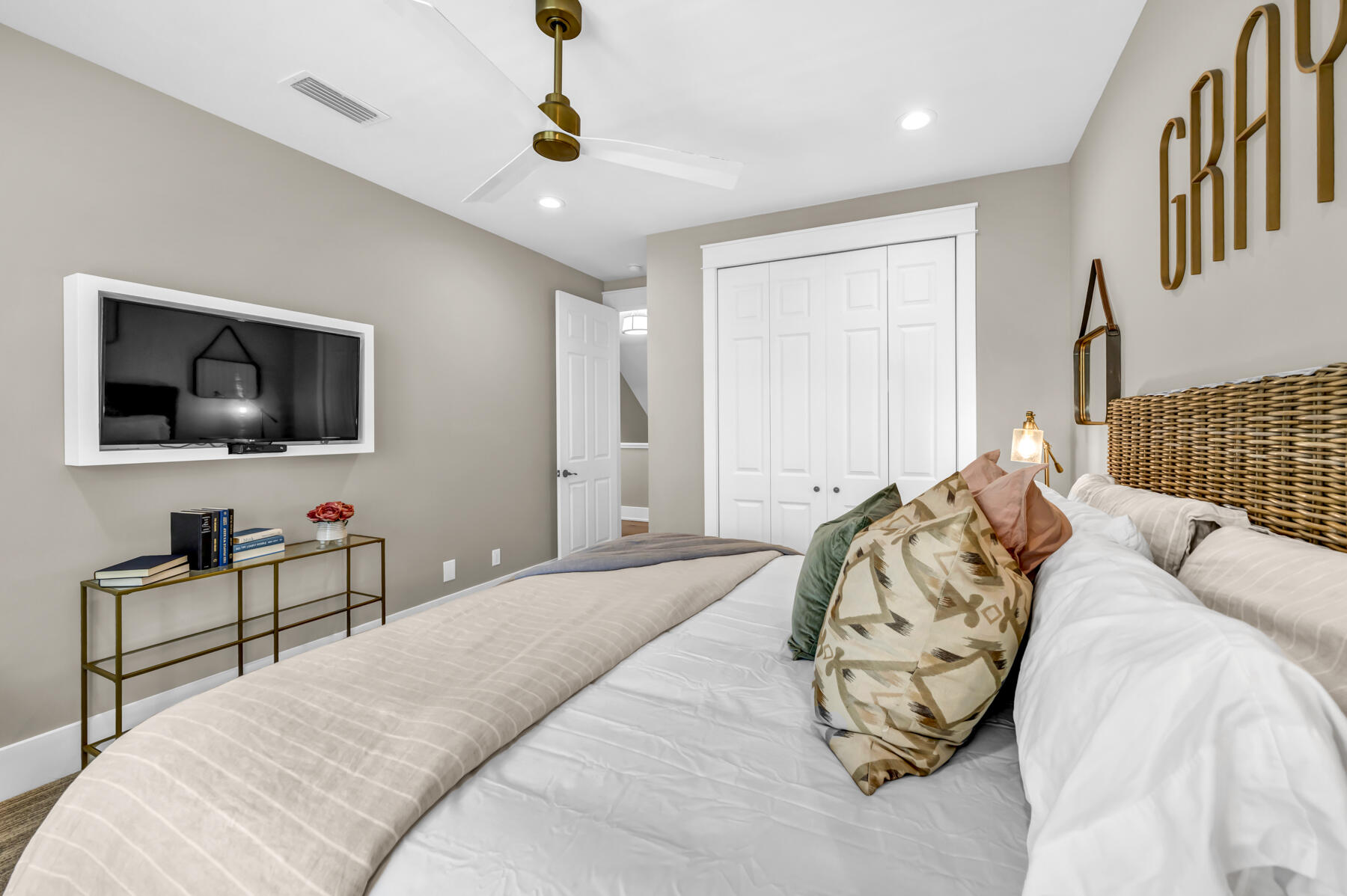 GRAYTON BEACH VILLAGE SQUARE - Residential