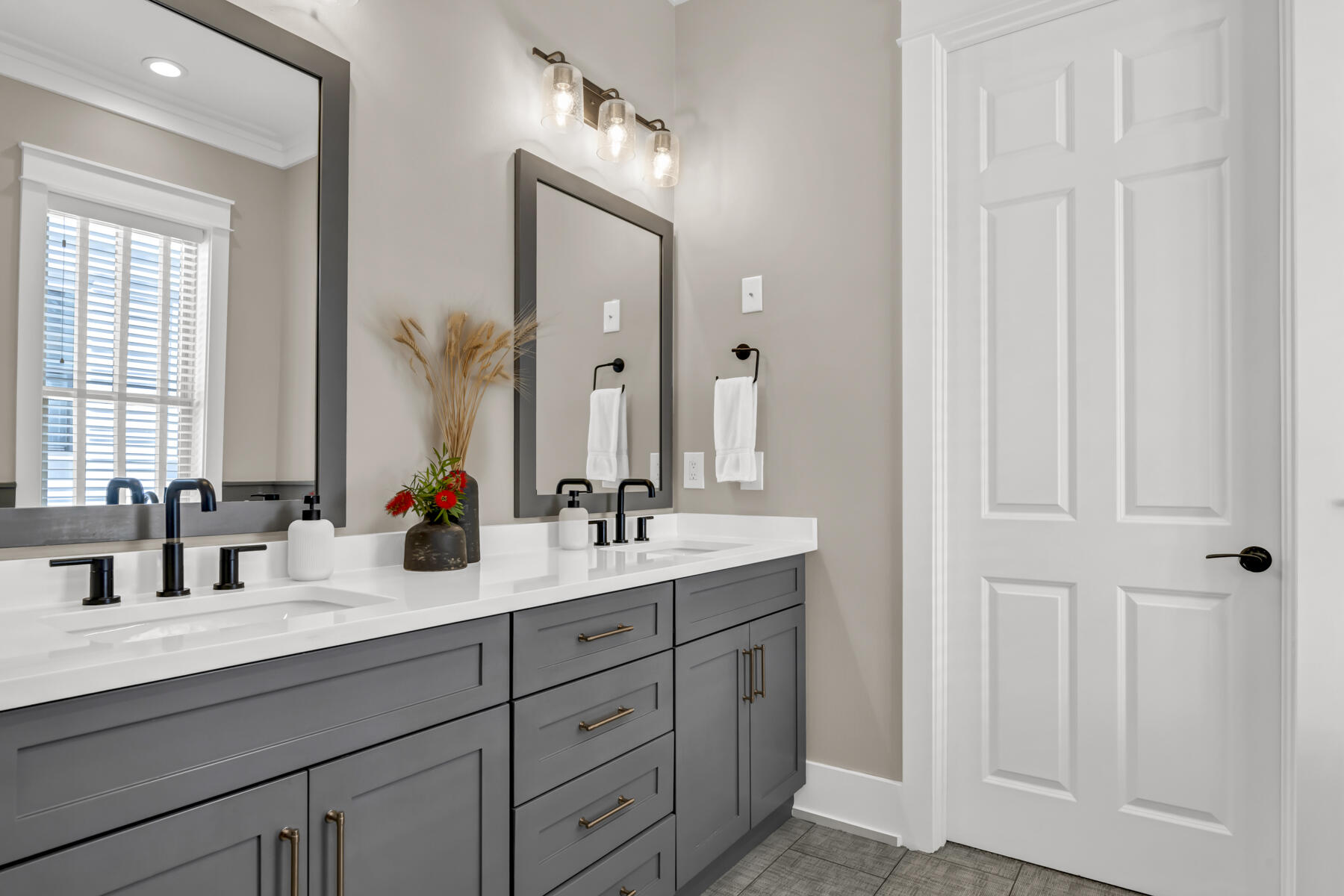 GRAYTON BEACH VILLAGE SQUARE - Residential