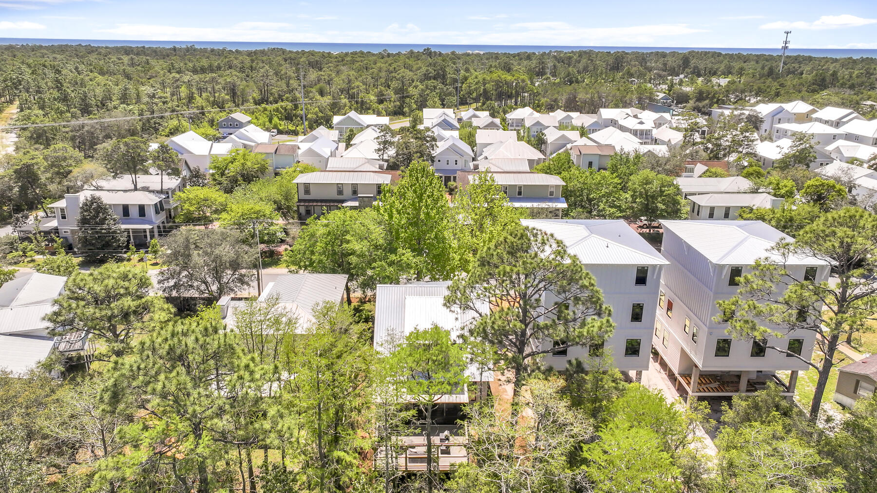 GRAYTON BEACH VILLAGE SQUARE - Residential