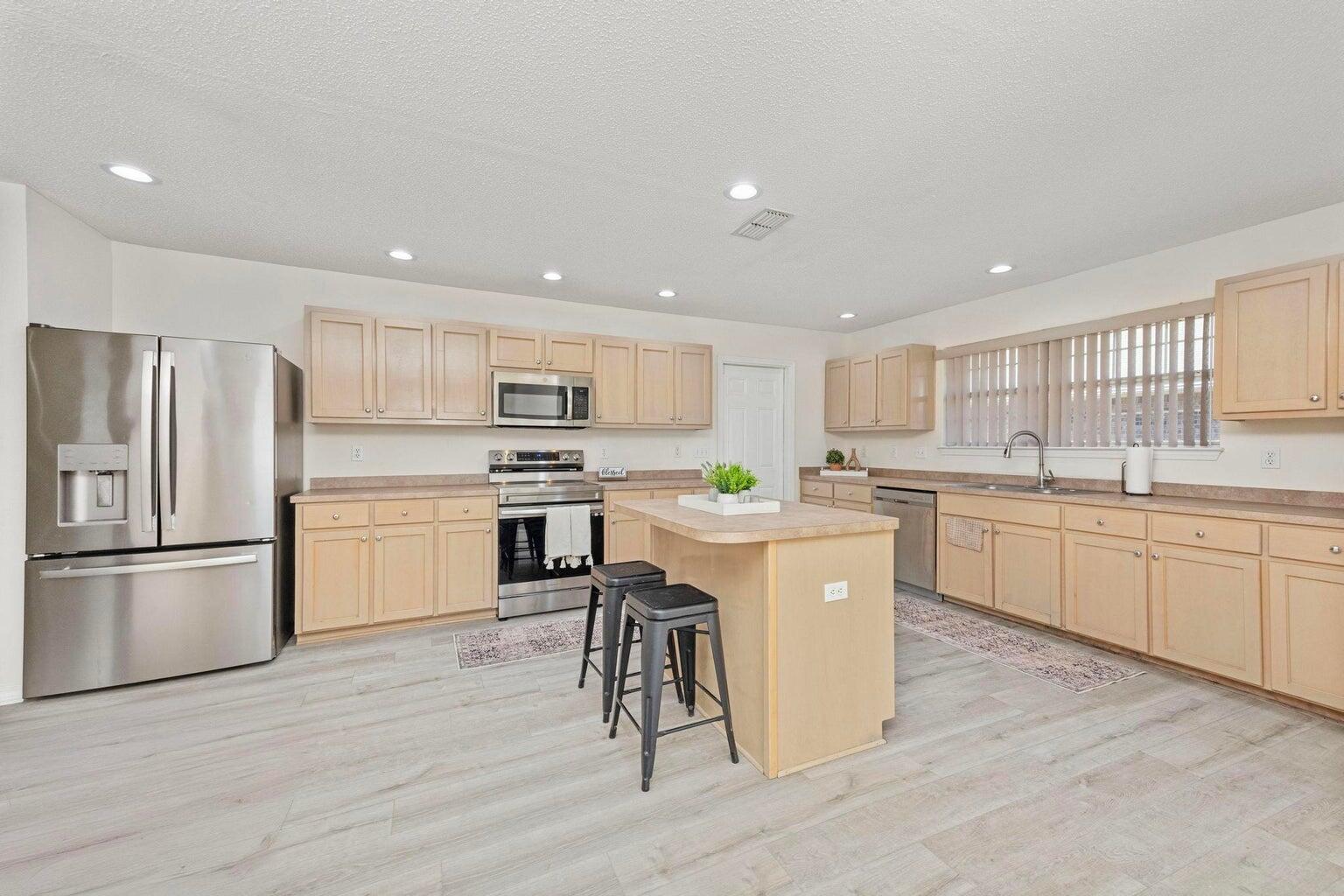 IRON GATE - Residential Lease