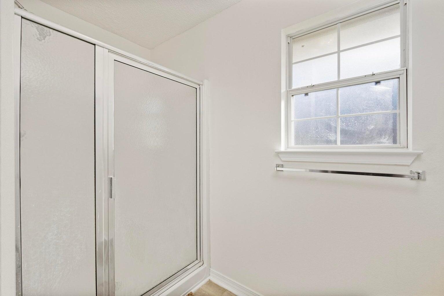 IRON GATE - Residential Lease