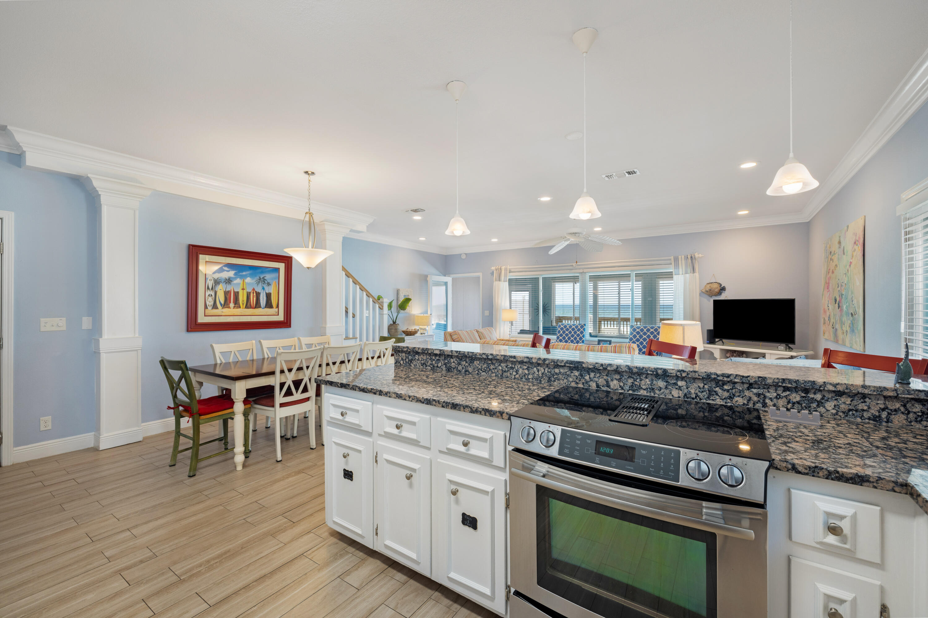 SUNNYSIDE - Residential