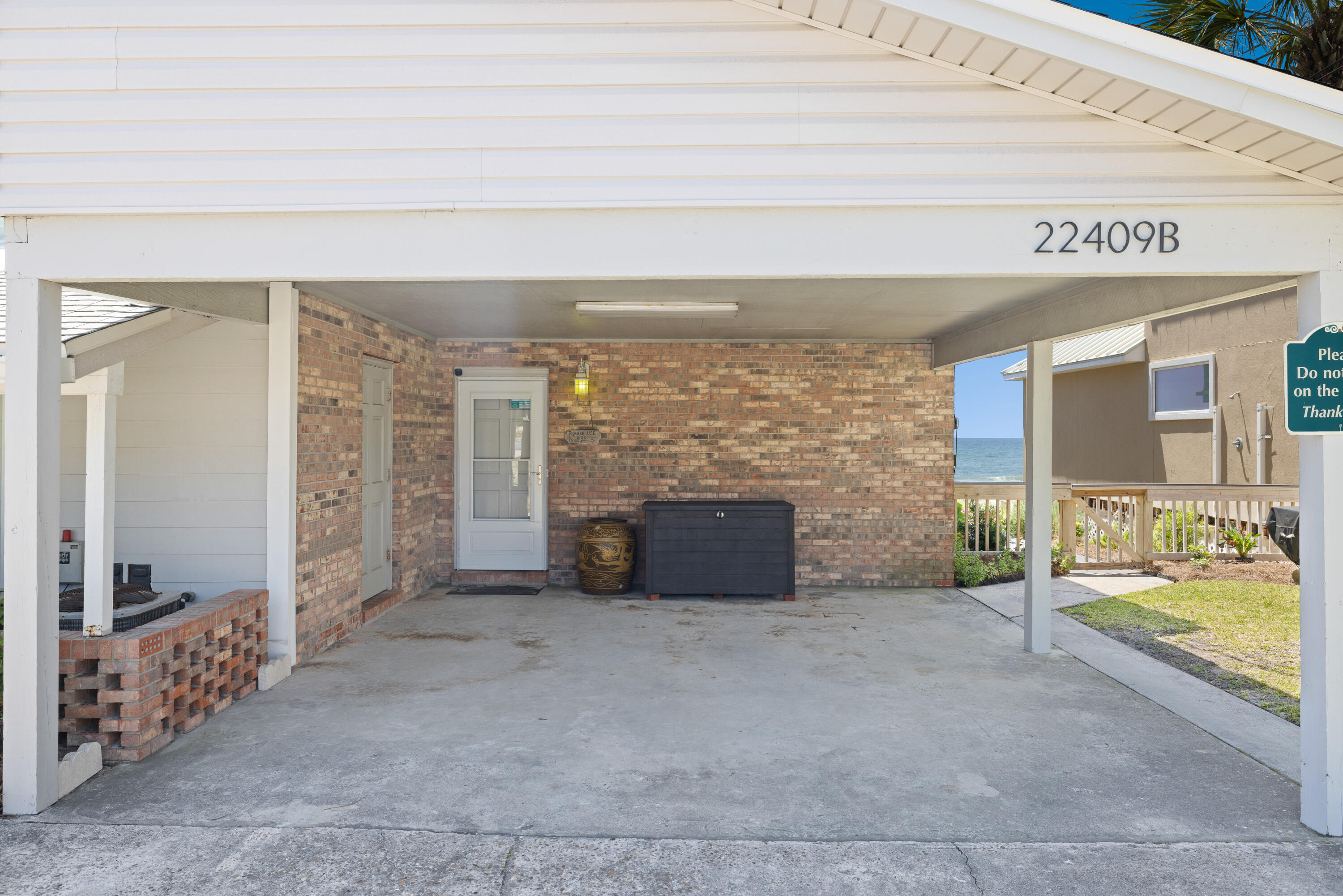 SUNNYSIDE - Residential