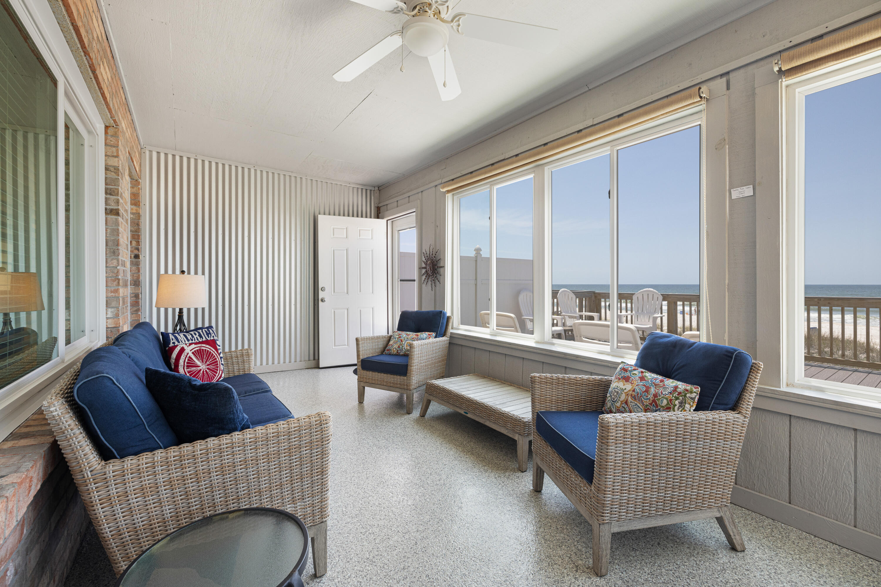 SUNNYSIDE - Residential