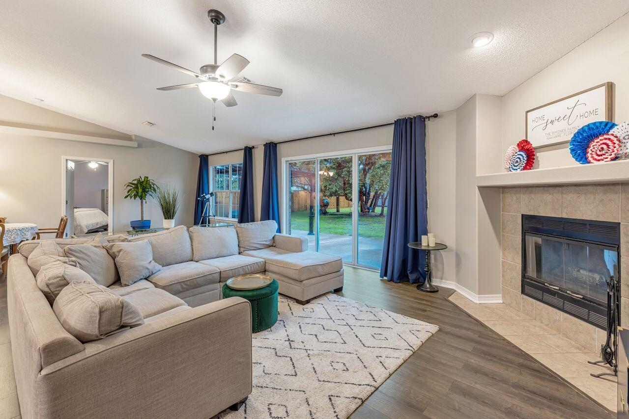 HOLLEY BY THE SEA - Residential