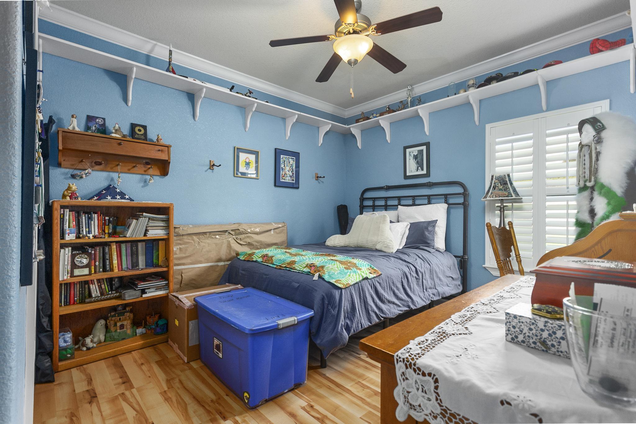 HOLLEY BY THE SEA - Residential