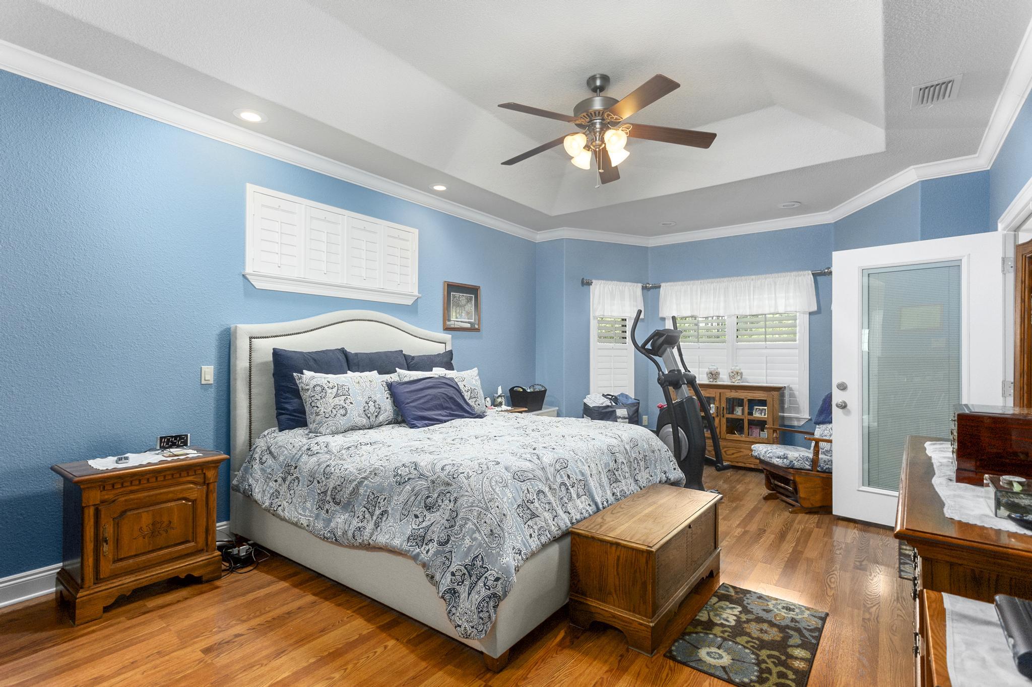 HOLLEY BY THE SEA - Residential