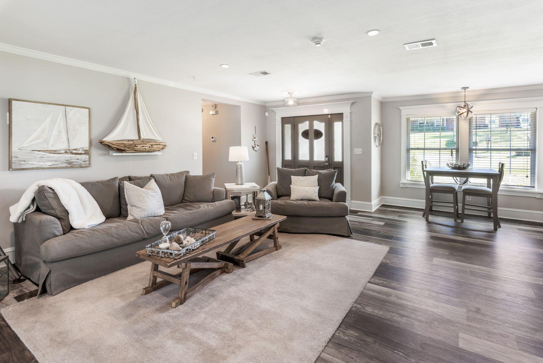 DIAMOND HEAD SEC OF LAKESIDE - Residential