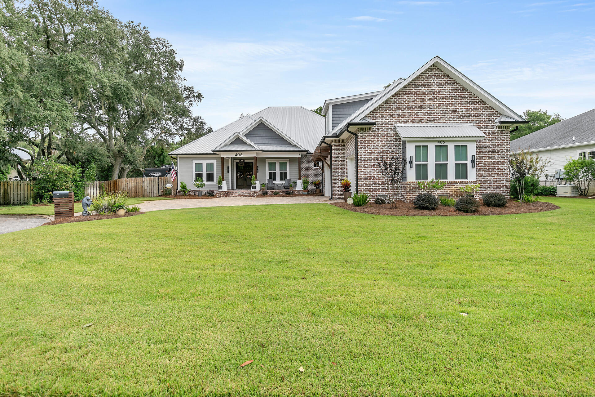 BAY OAKS S/D - Residential