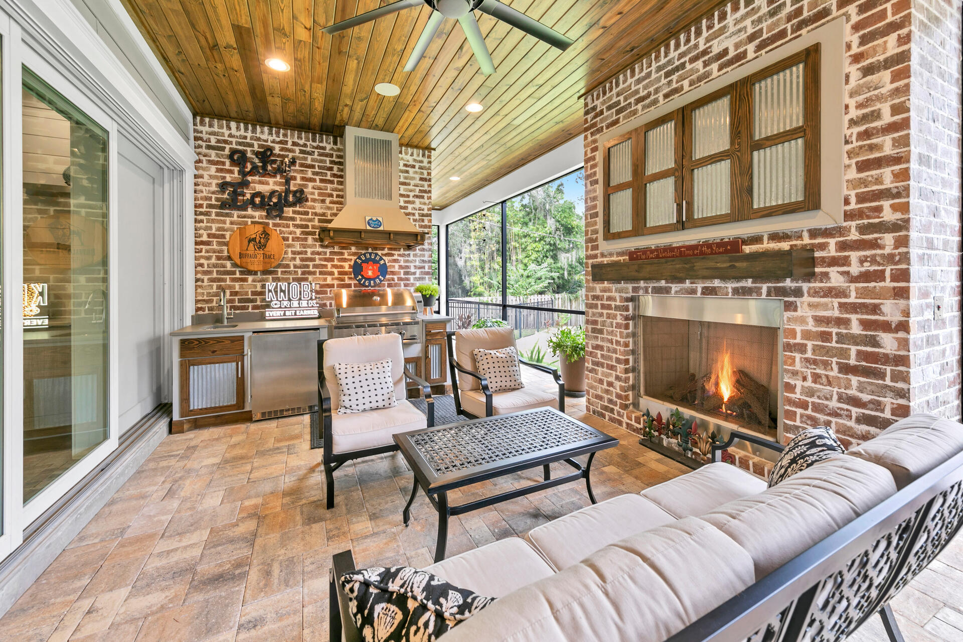 BAY OAKS S/D - Residential