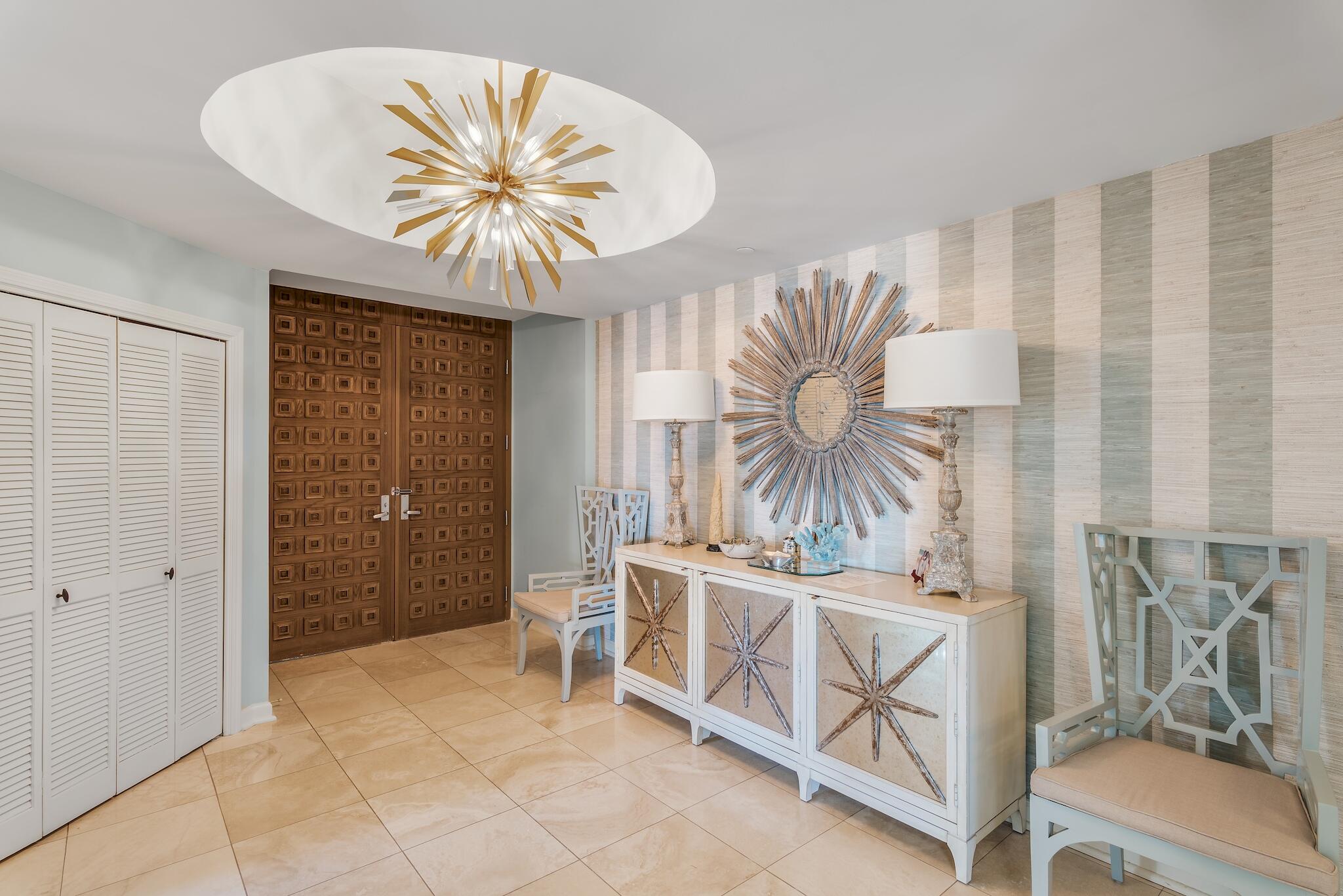 REGENCY TOWERS - Residential