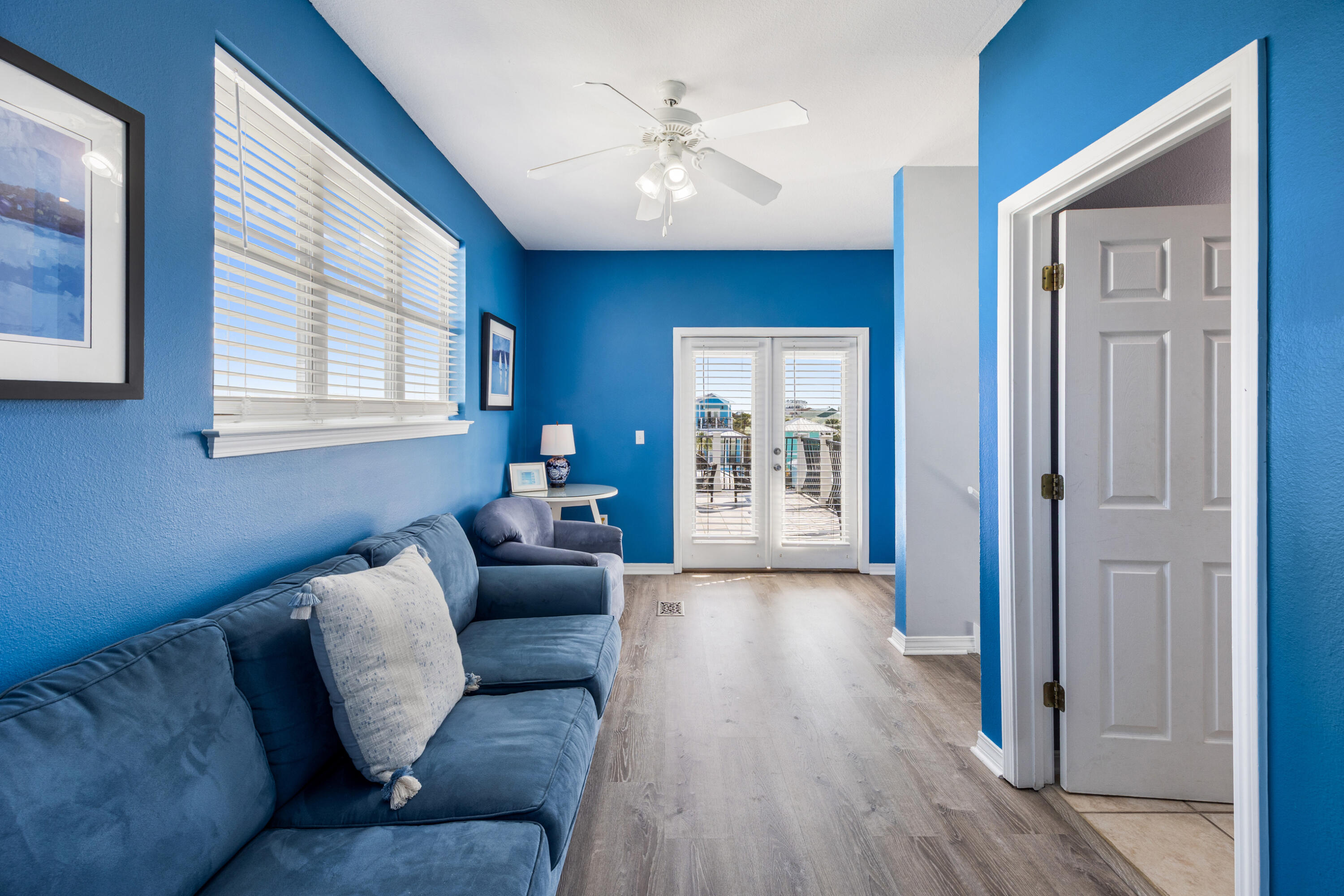 CRYSTAL BEACH - Residential