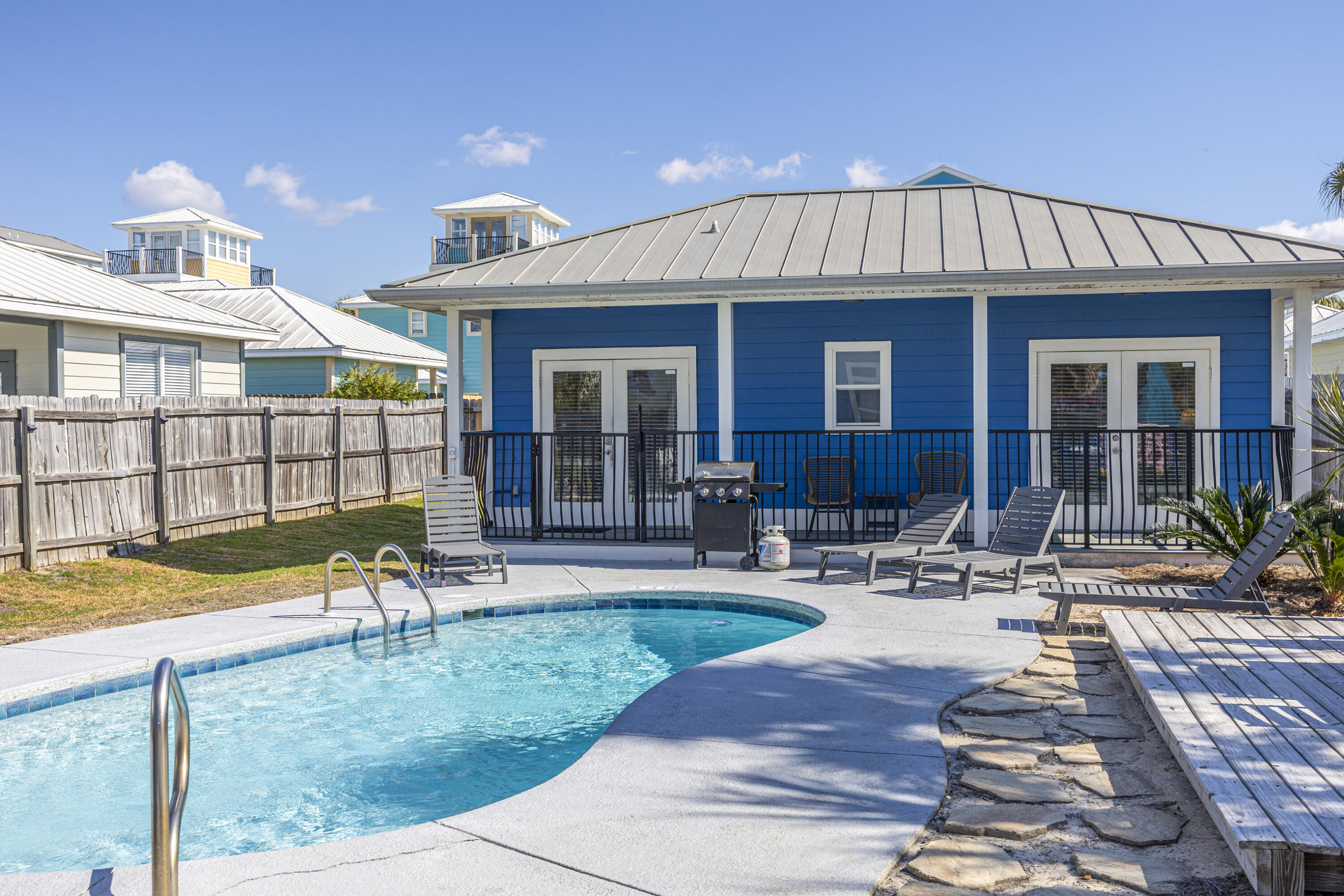 CRYSTAL BEACH - Residential