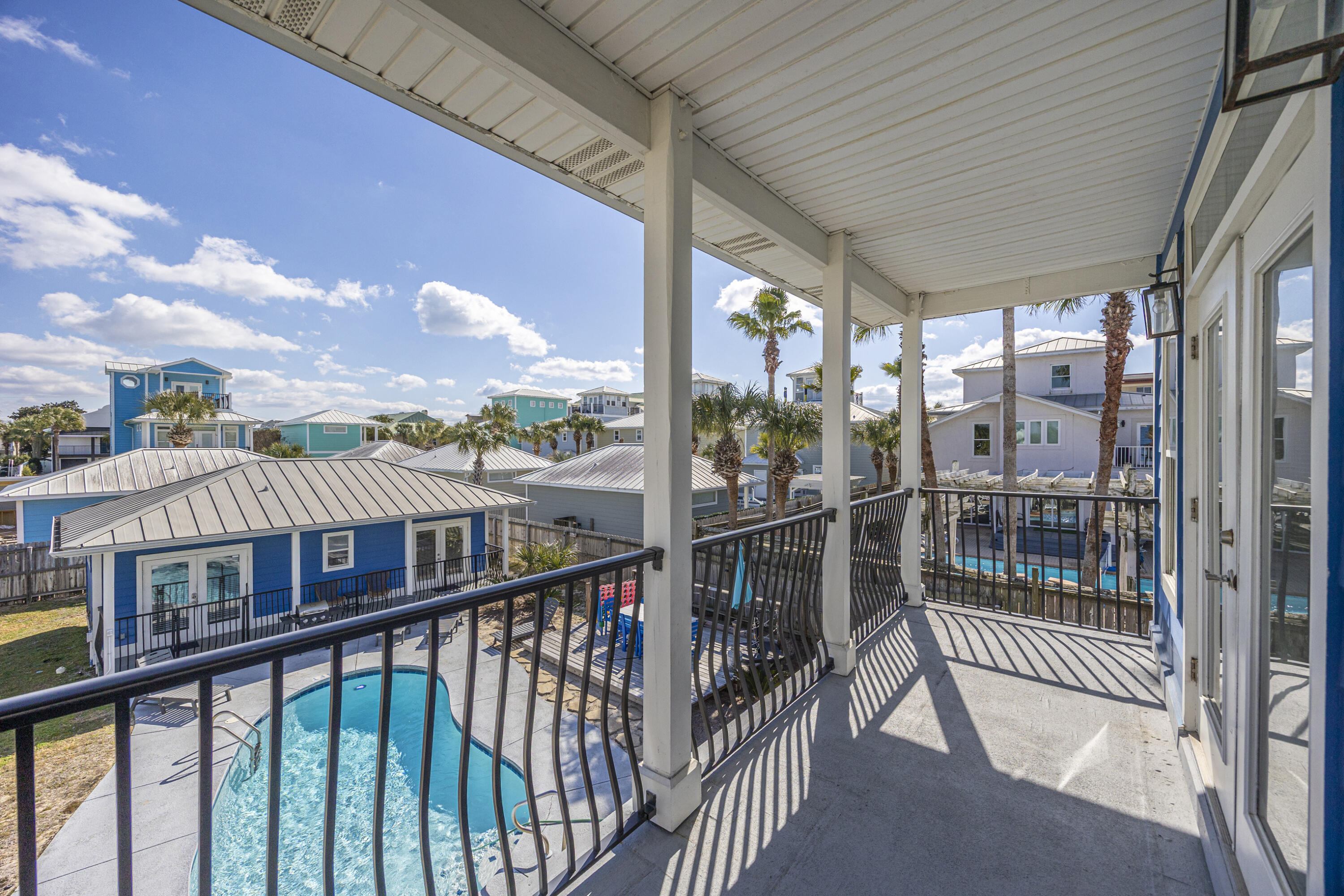 CRYSTAL BEACH - Residential