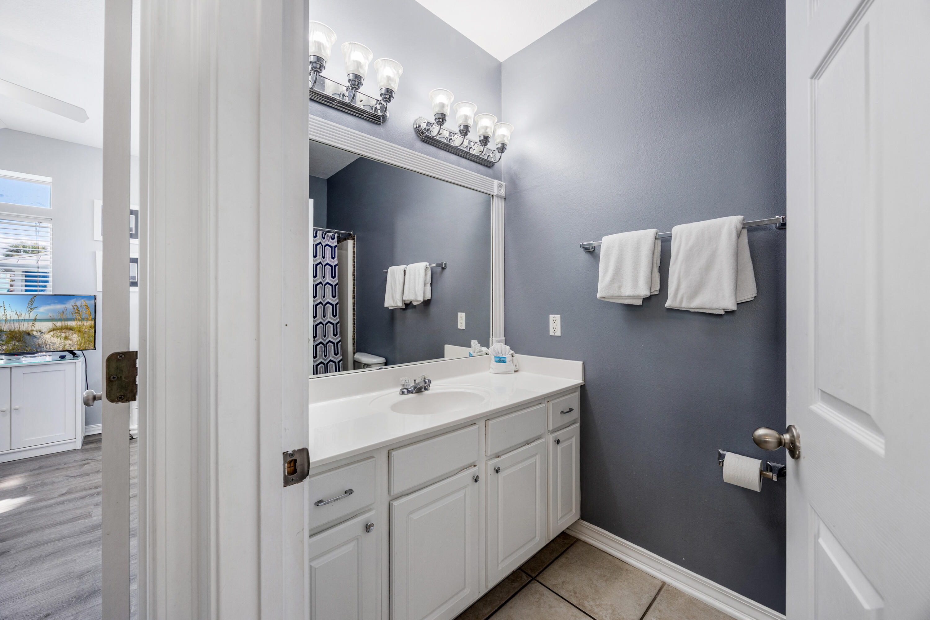 CRYSTAL BEACH - Residential