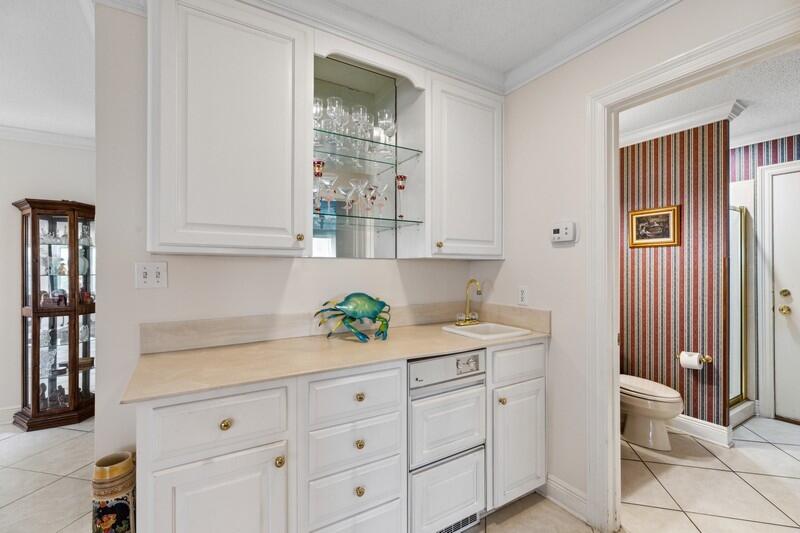 JONITA ESTATES - Residential