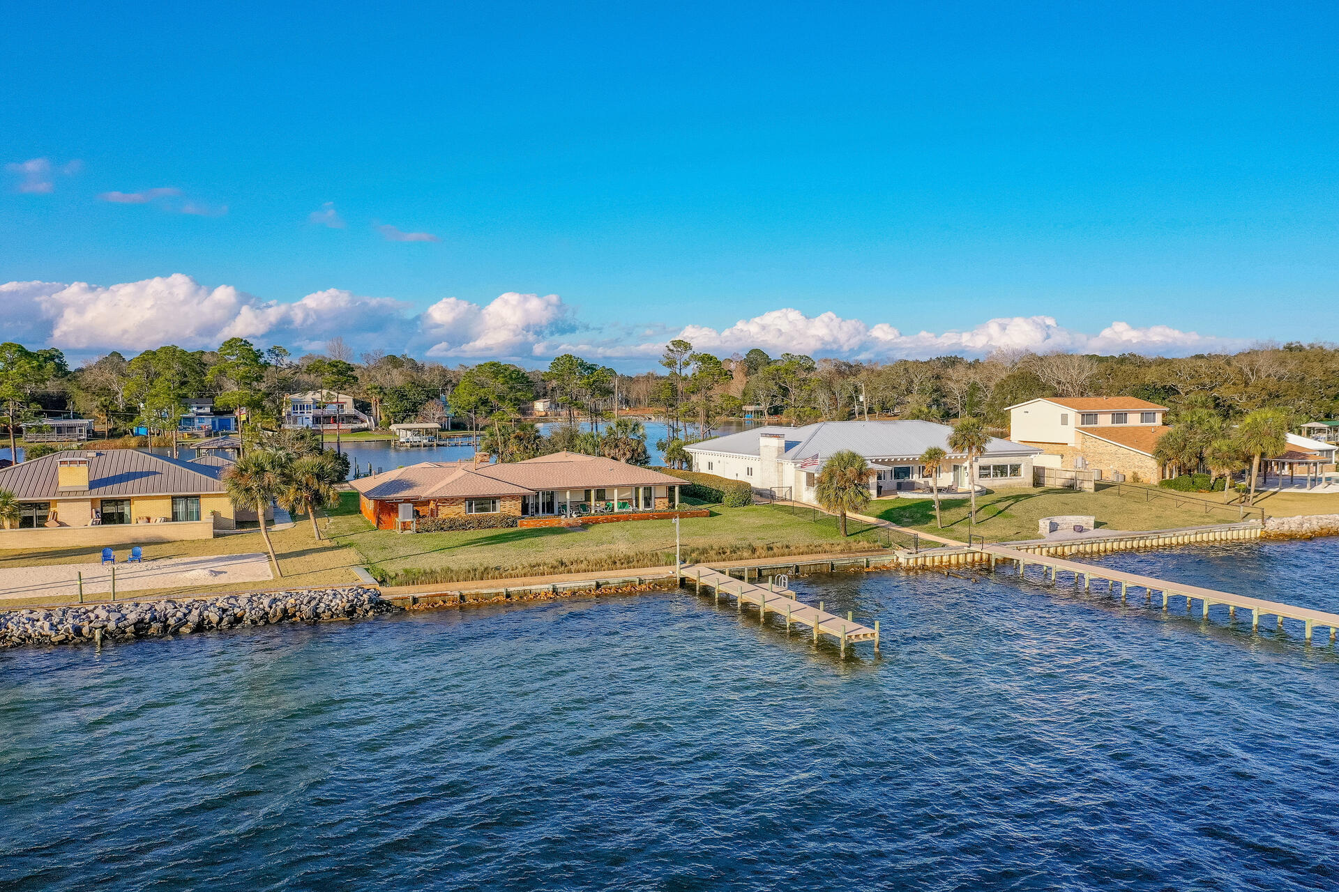 JONITA ESTATES - Residential