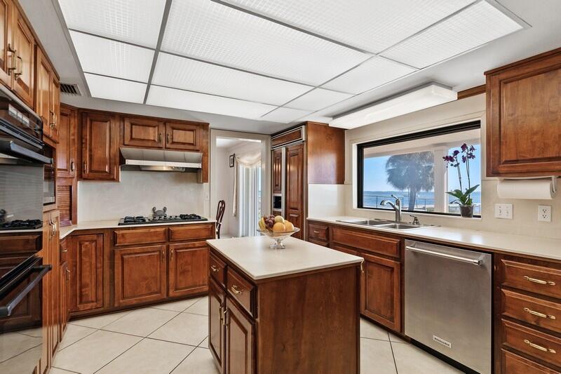 JONITA ESTATES - Residential