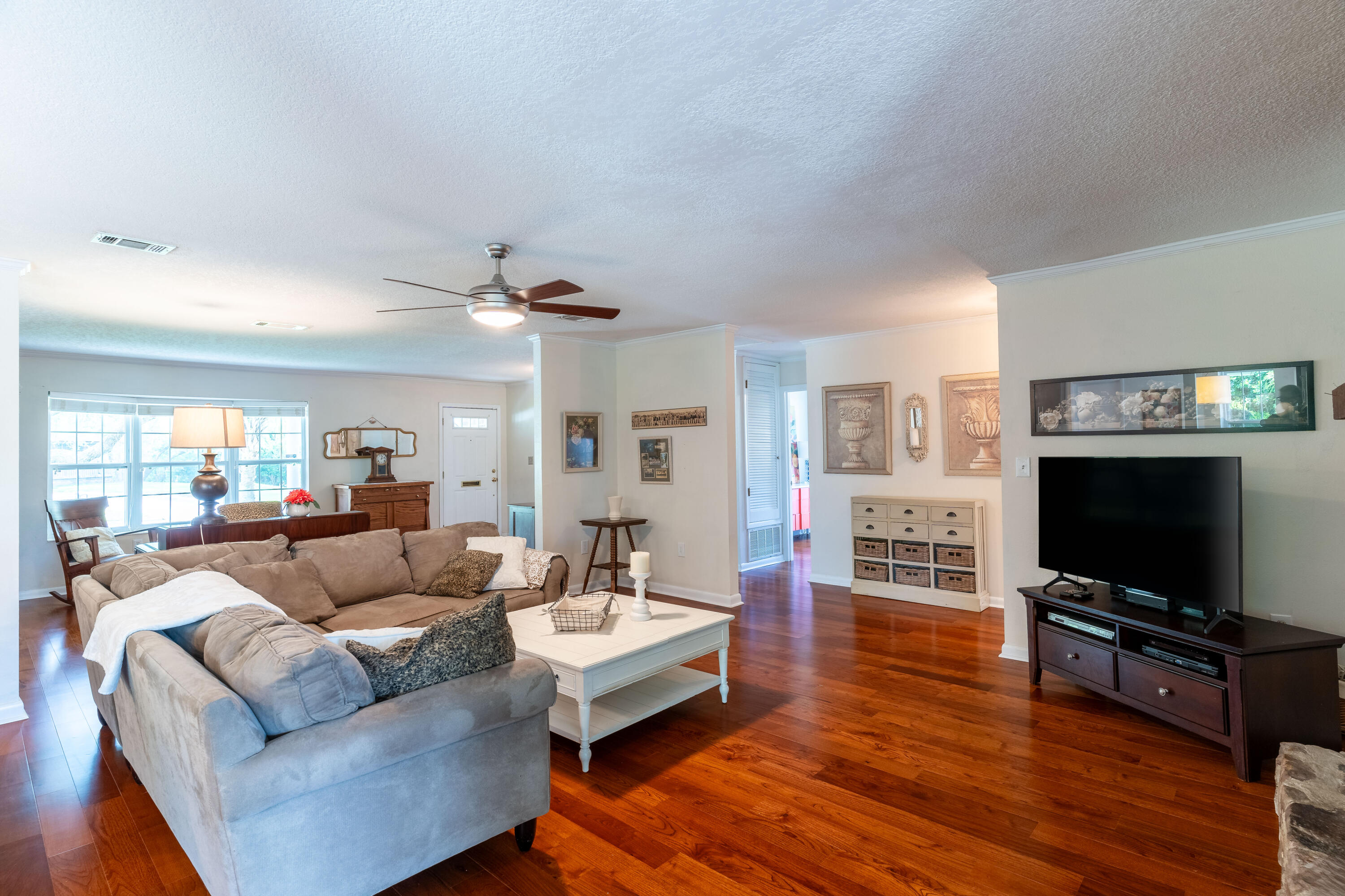 KENWOOD S/D 1ST ADDN - Residential