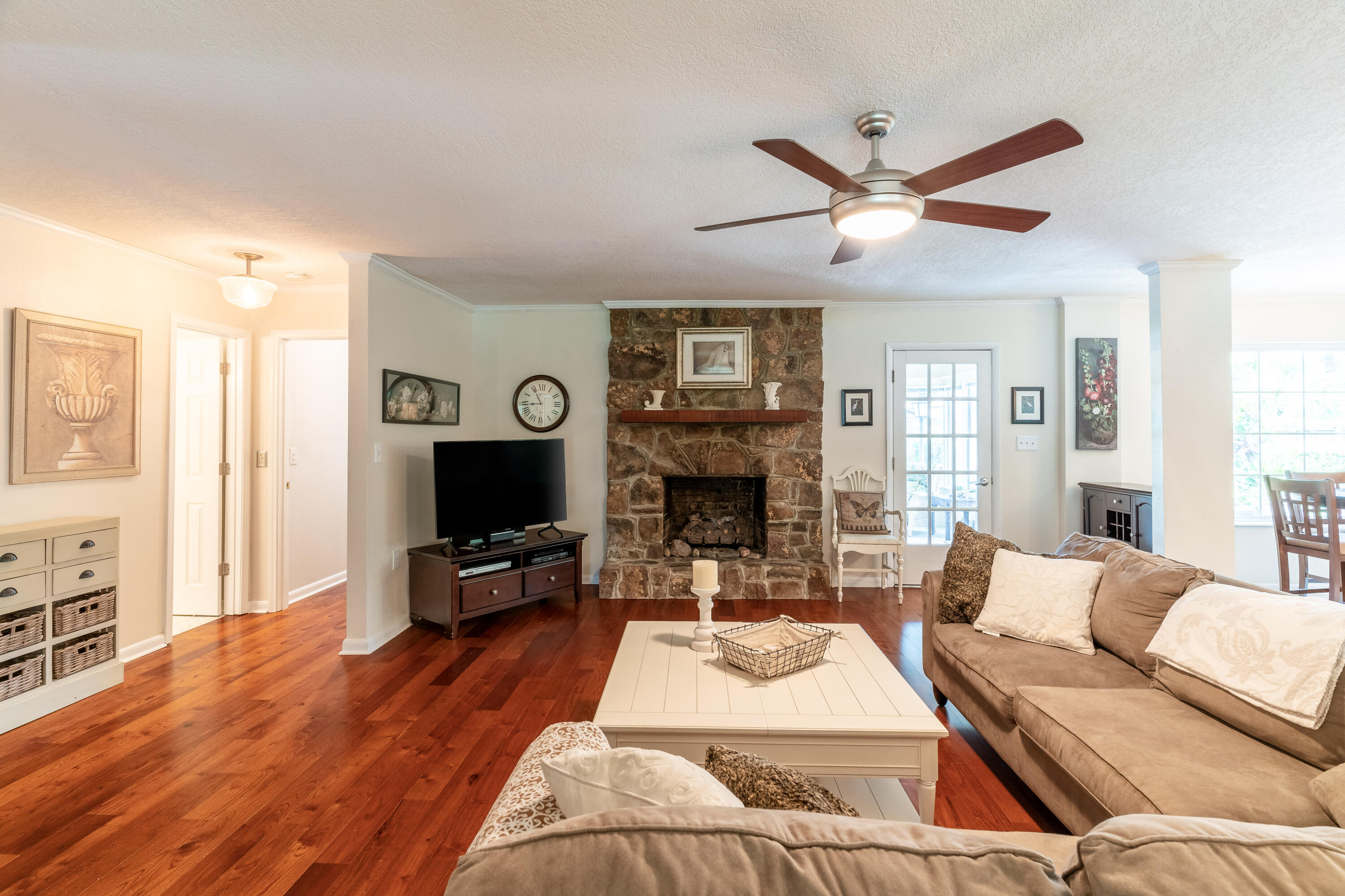 KENWOOD S/D 1ST ADDN - Residential