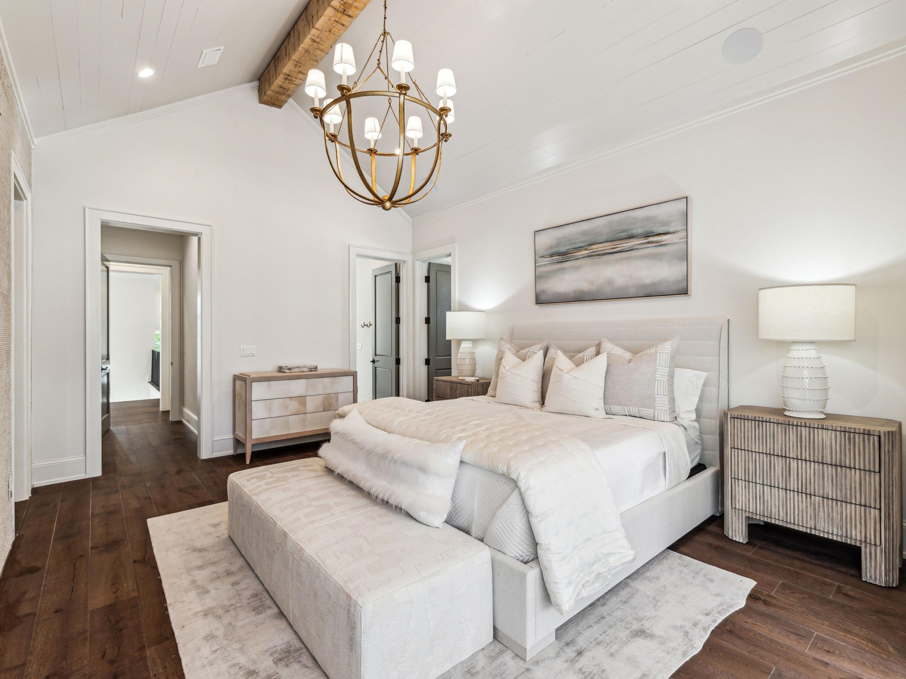 CHURCHILL OAKS - Residential