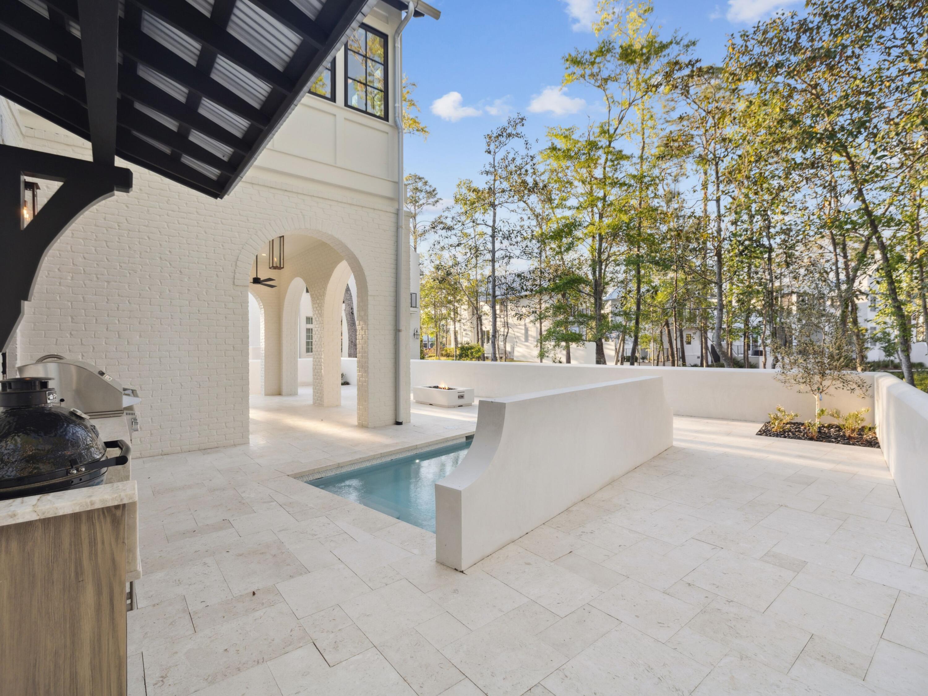 CHURCHILL OAKS - Residential