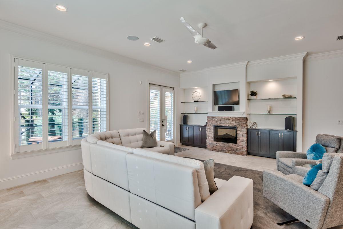 EMERALD BAY PH 1A - Residential
