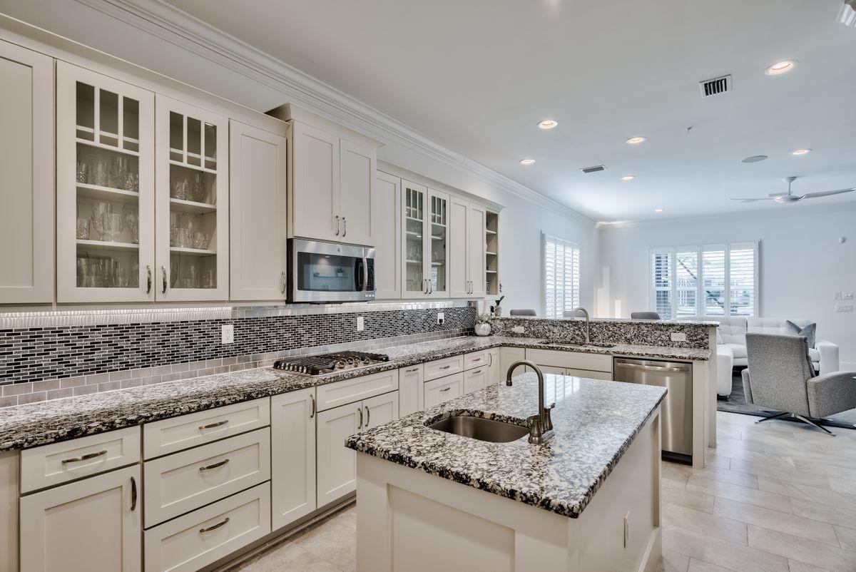 EMERALD BAY PH 1A - Residential