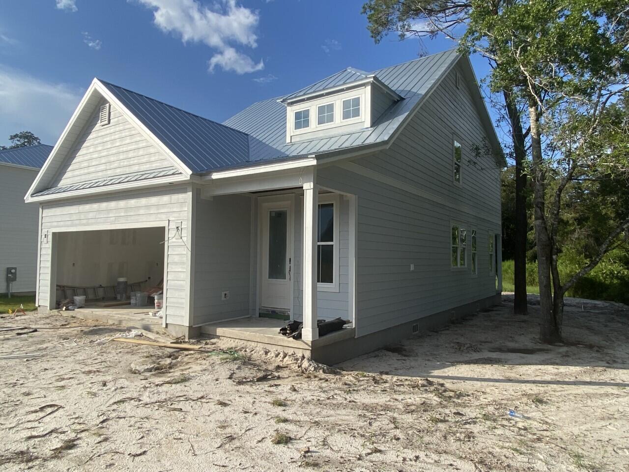 Daxton on the Bay - Residential