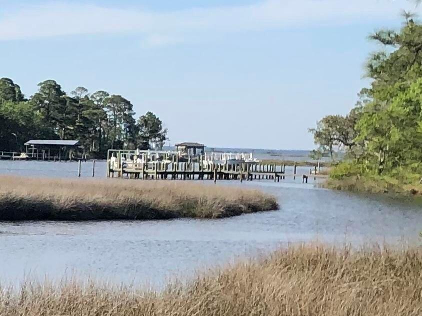 Daxton on the Bay - Residential