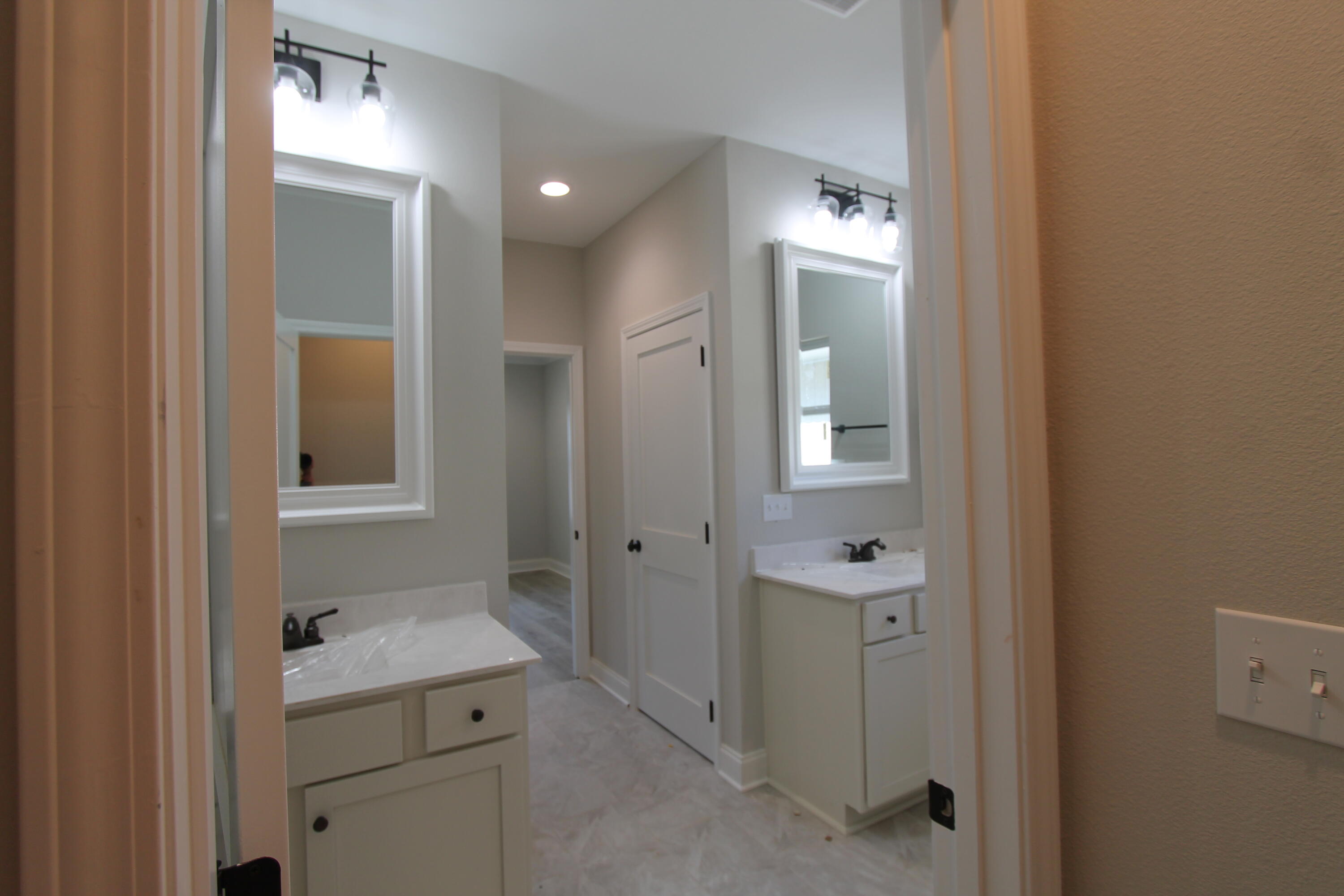 CRESCENT SHORES - Residential