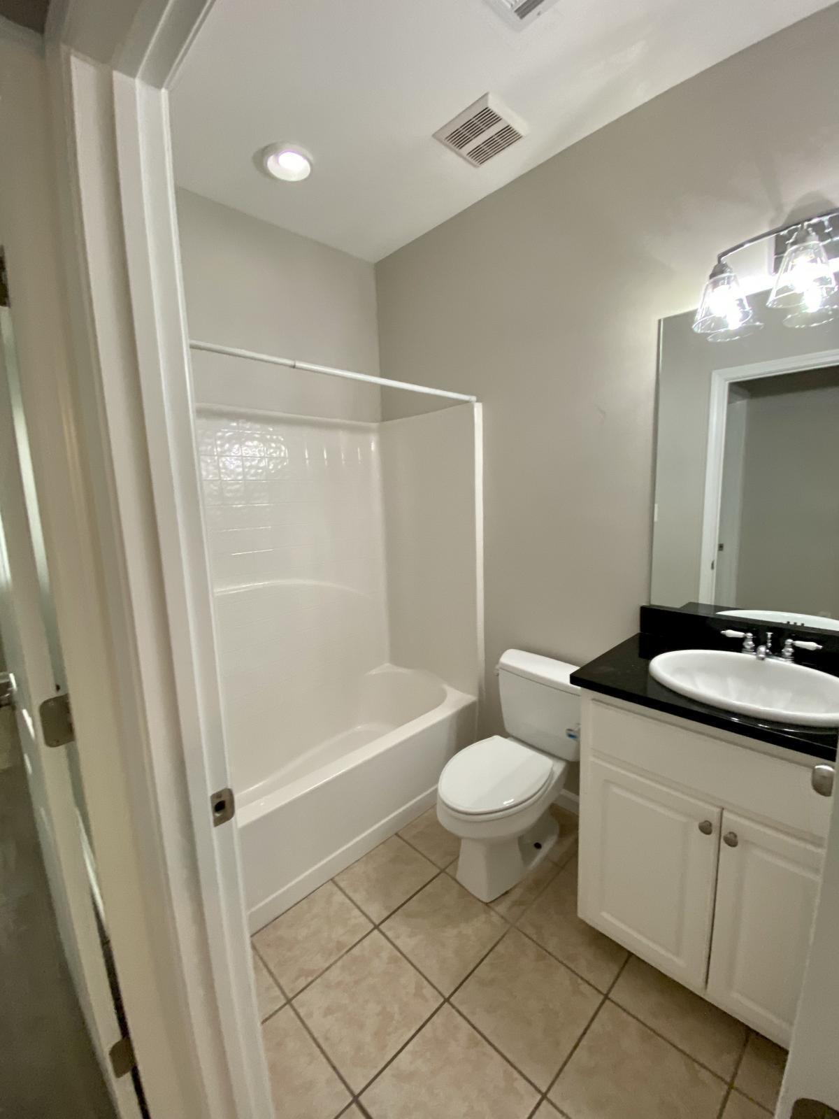 TOWN OF SANTA ROSA - Residential Lease
