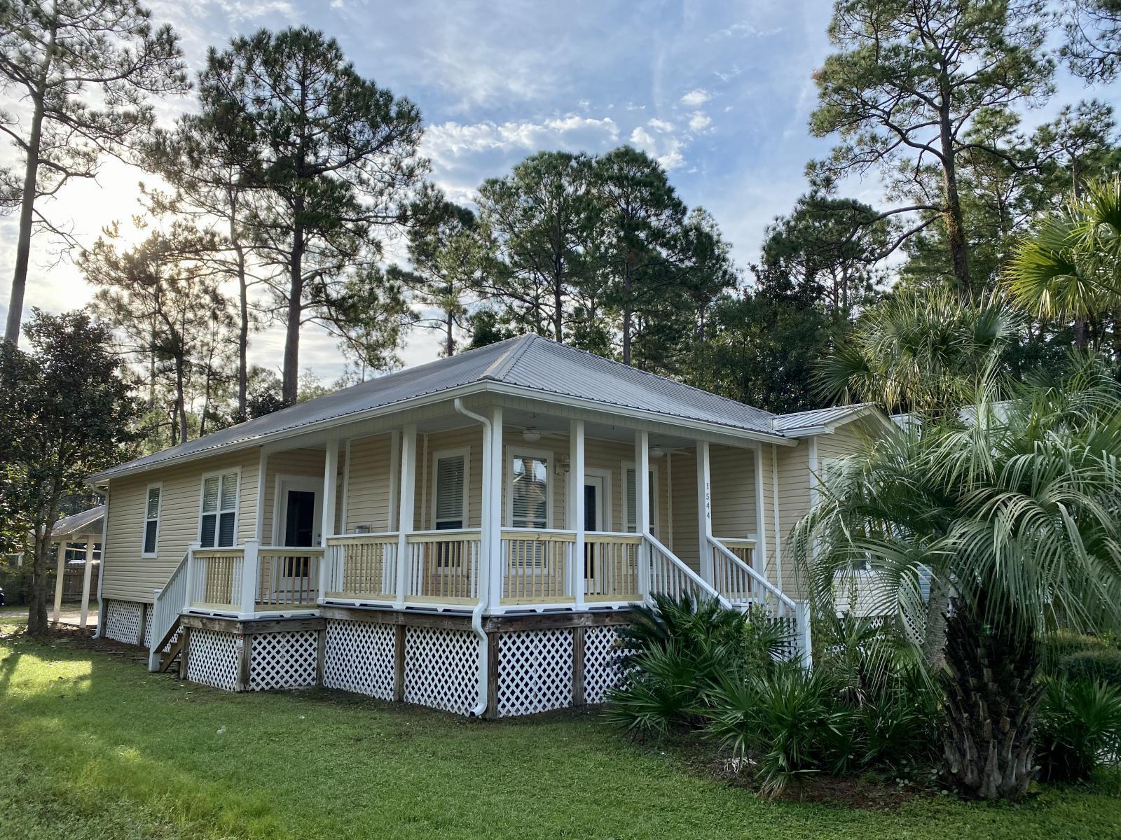 TOWN OF SANTA ROSA - Residential Lease