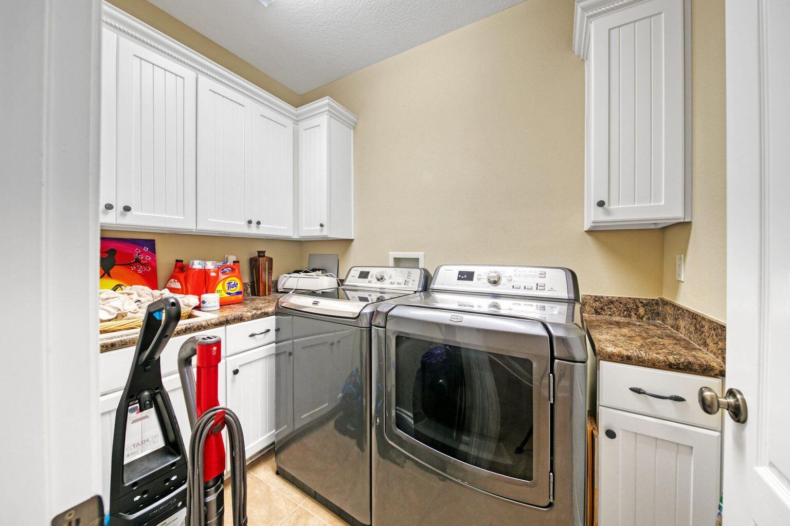 JUNIPER CREEK ESTATES - Residential Lease