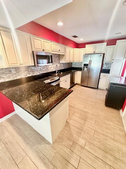 CLIPPER COVE T/H - Residential Lease