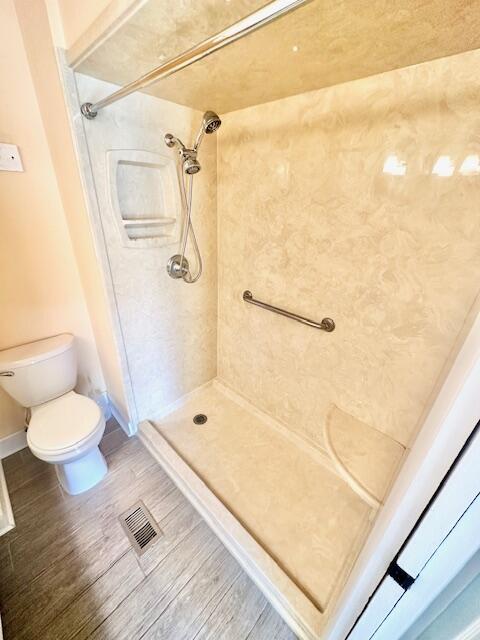 CLIPPER COVE T/H - Residential Lease